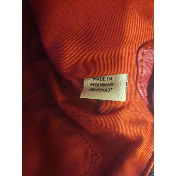 NWT Coach Signature East/West Crossbody F52657 Purse with red Interior and cross - Picture 6 of 7